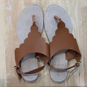 NWOT Lauren Conrad Sandals